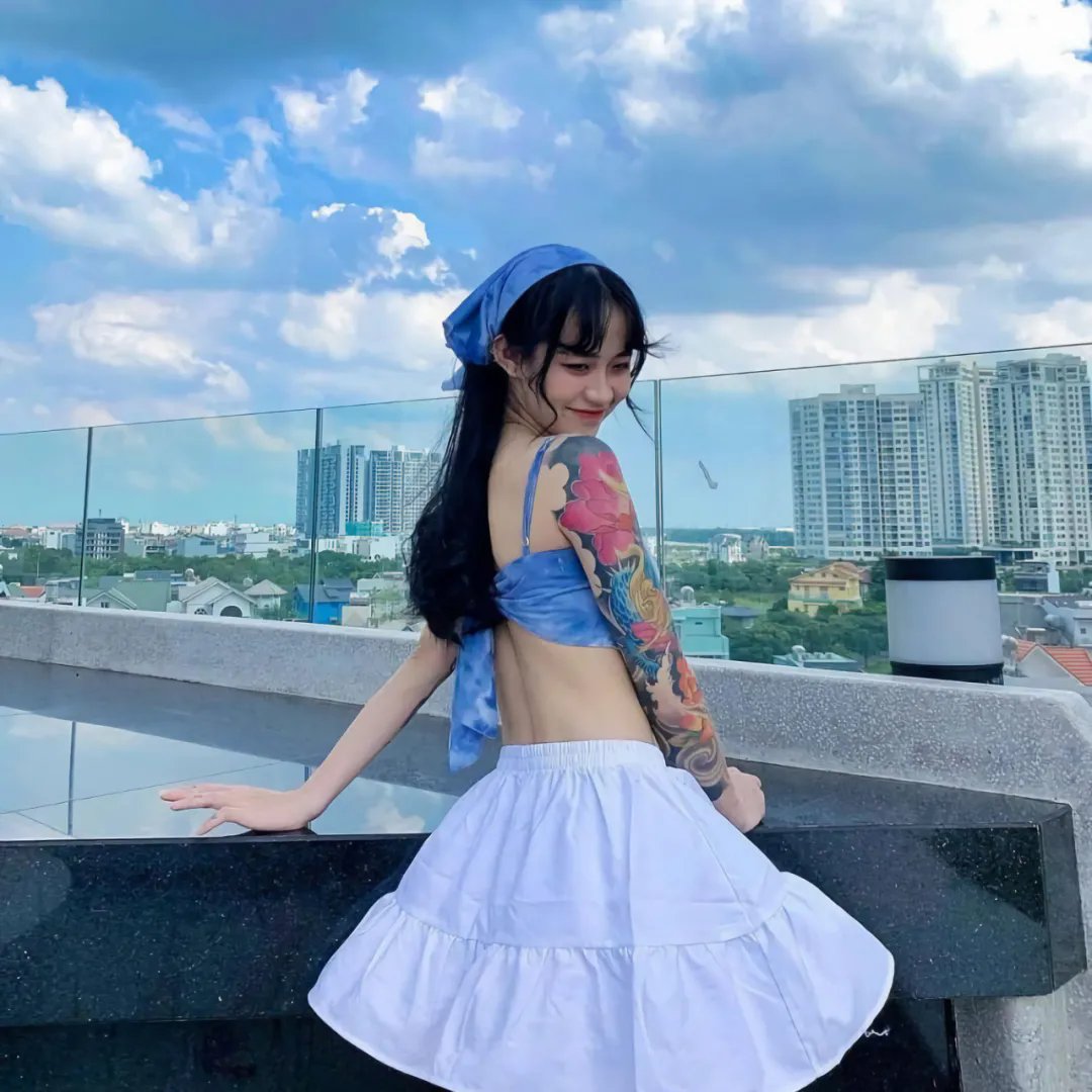 《唱歌的六个女人》封面